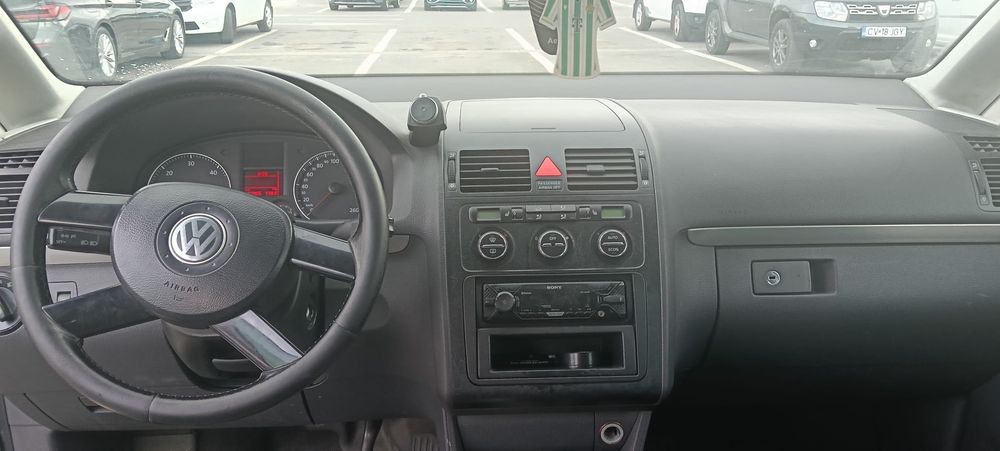 VOLKSWAGEN Touran 2005 — imagine 3