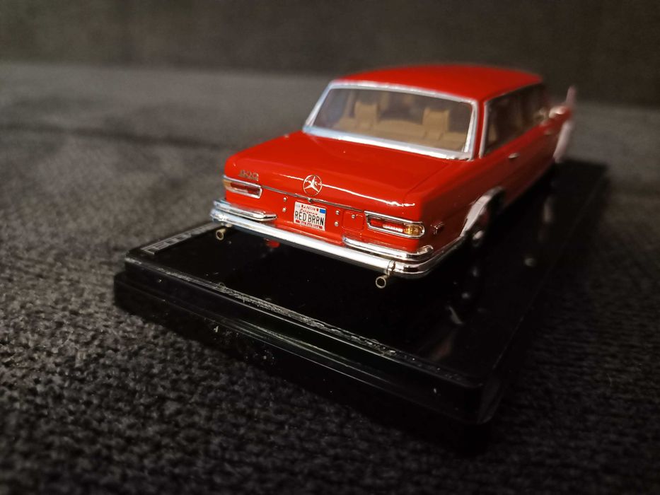 Mercedes-Benz 600 Pullman "Red Baron" - Hilton Family , 1:43 , нов