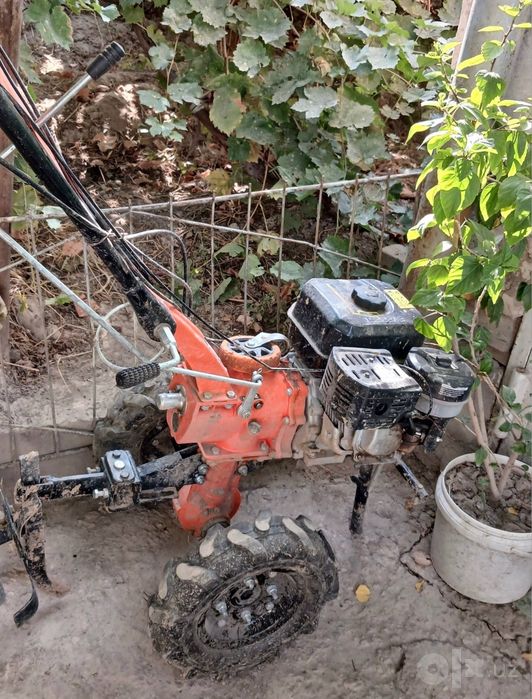 G‘isht ishlab chiqaradigan aparatlar sotiladi!