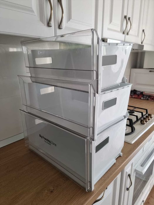 Sertare, rafturi, placă electronică combina LG GBP62DSNFN