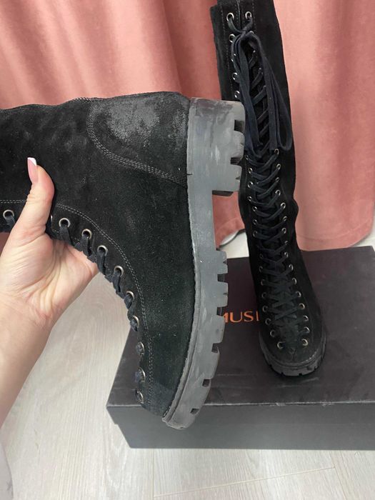 Cizme Musette foarte putin utilizate