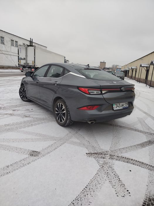 Продаю авто JAC J7 2022 GOD