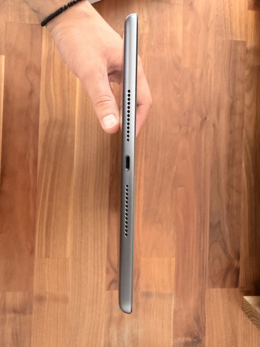 iPad 9th Generation, 10.2 inch, Space Grey