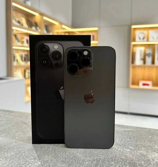 Продаю айфон 13 про