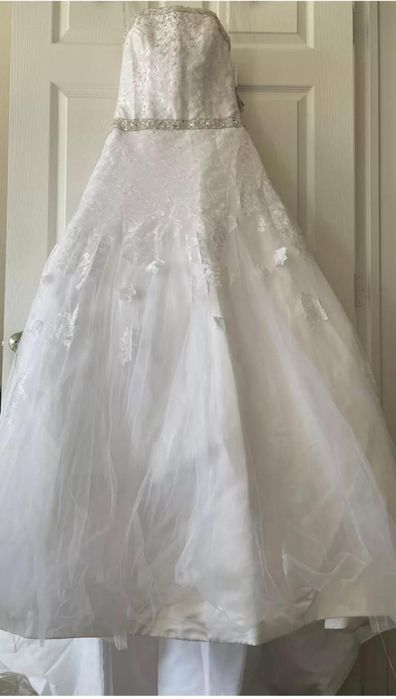 Свадебные платья.