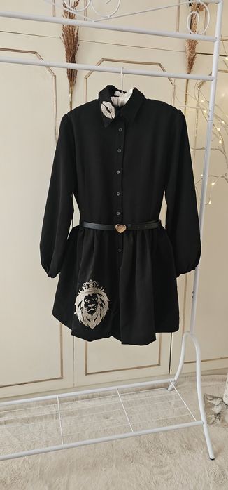 Рокля Тип балон в черно