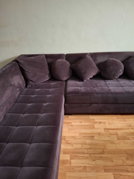 Ъглов диван с лява лежанка