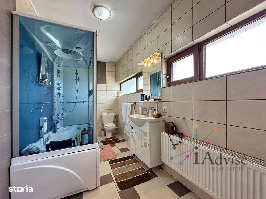 Vilă spațioasă în Hălchiu, teren 1.500 mp – facilități premium