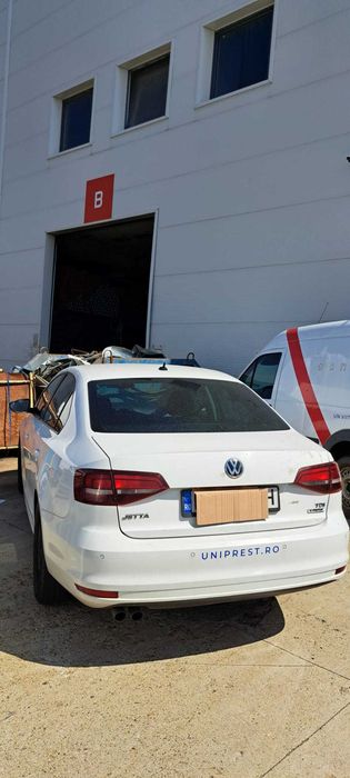 VOLKSWAGEN Jetta 2016 — imagine 4