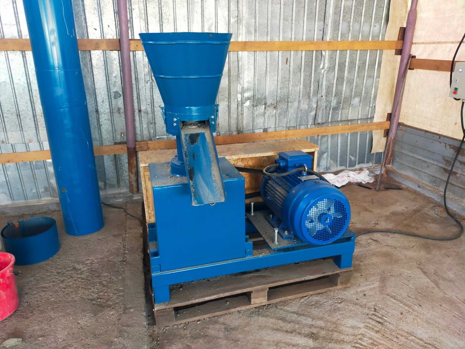 Presa peleti rumegus / granulator furaje cereale