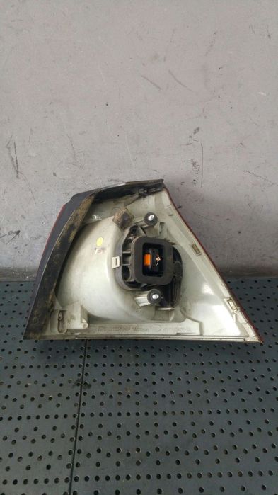 Stop tripla lampa stanga aripa vw golf 5 1k1 1k6945111c 1k6945095j 4vfx13405aa