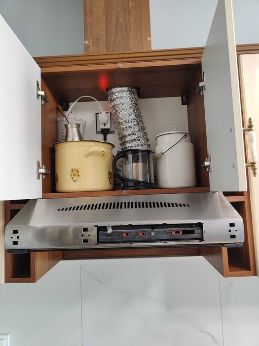 Ремонт кухонный вытяжки промышленные техники