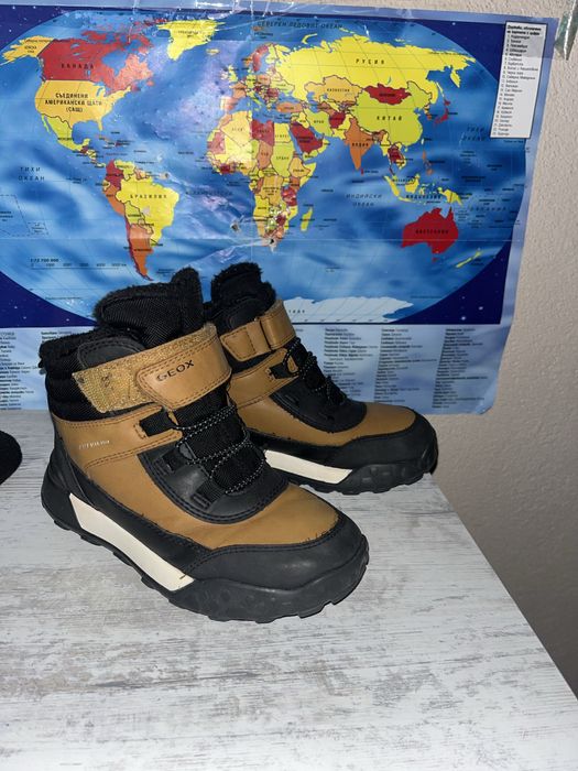 зимни обувки /апрески Geox J TREKKYUP B ABX Е