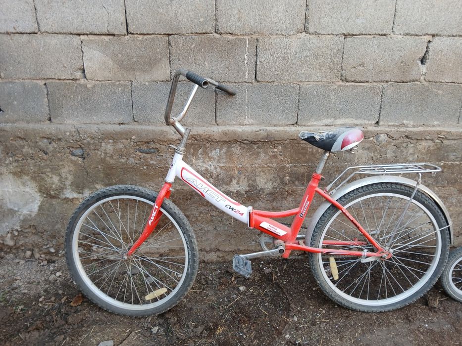 Екі велосипед сатылады