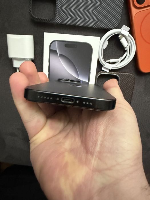 Iphone 16 pro, 93%, neverlock