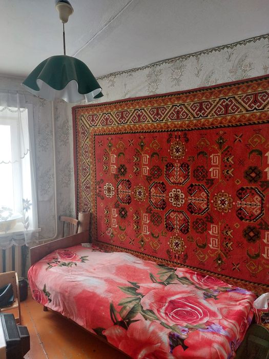 Продам квартиру 4 комнатную