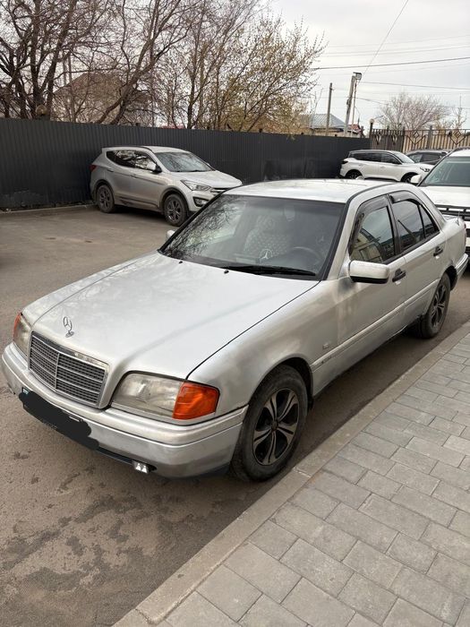 Продам мерседес бенц С-180 торг