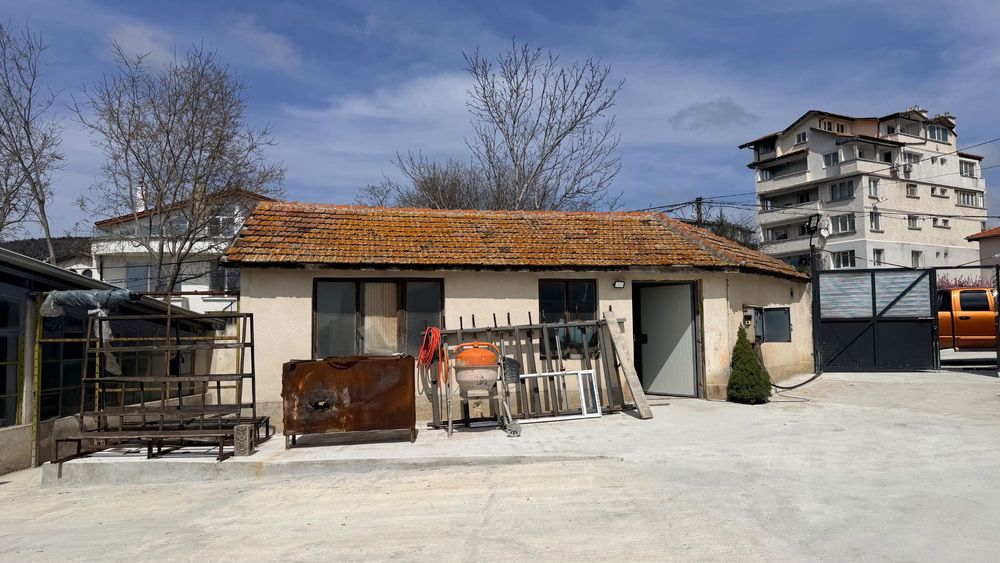 Дава се под наем Склад в Варна, Военна болница - 2000 кв.м за 4987.29 € - Снимка #2