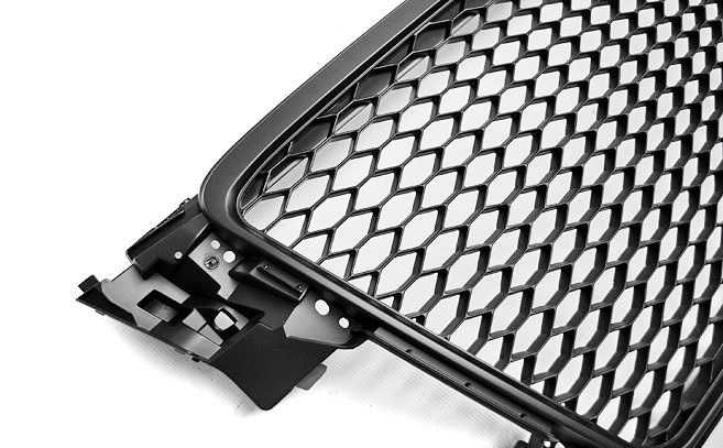 Решетка без емблема АУДИ А4 Б8 тип пчелна пита МАТ AUDI A4 B8 07-11