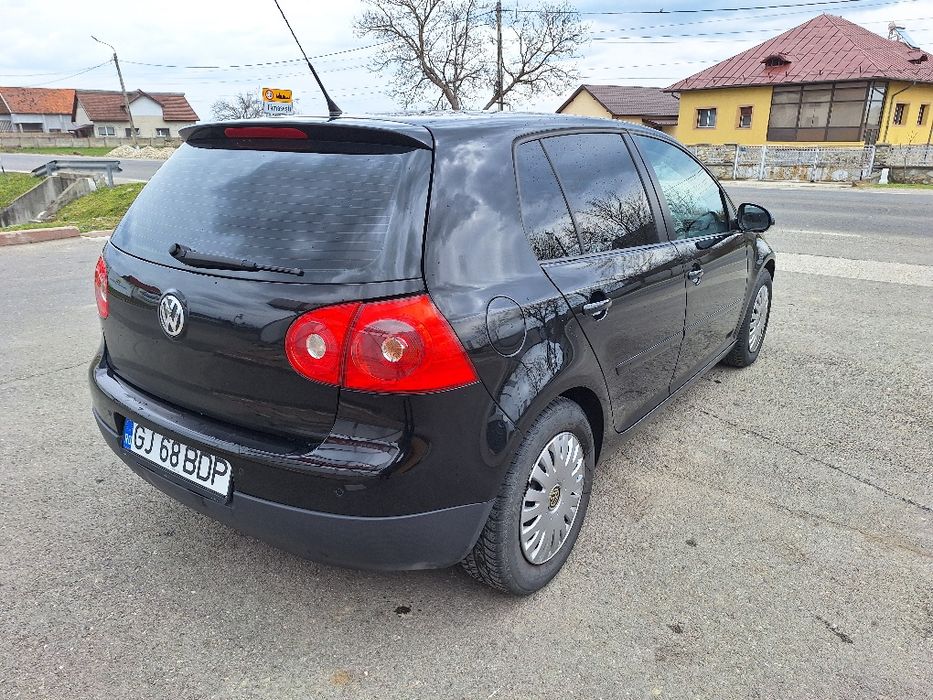 Volkswagen Golf 5 1.9 TDI 105 CP – Model Goal, unic proprietar