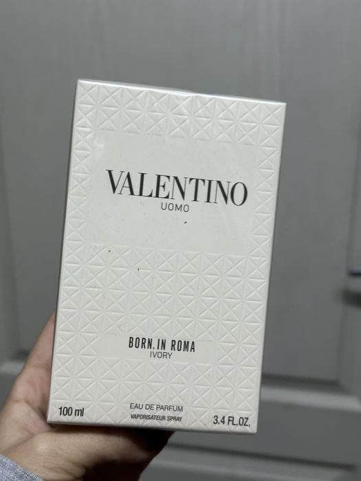 Valentino uomo born in roma ivory