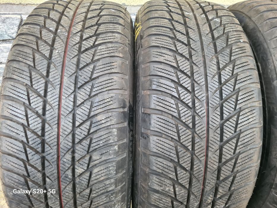 225/55R17 Bridgestone RFT