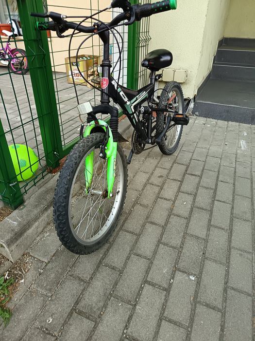 De vânzare bicicleta