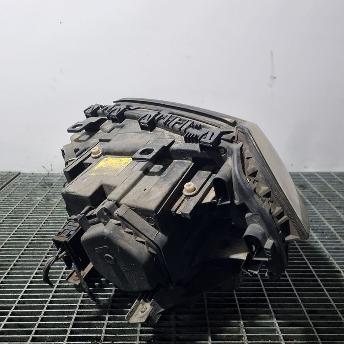 Far Dreapta BMW X3 E83 2003 - 2006 SUV 4 Usi (1313) Fara xenon 0301210604