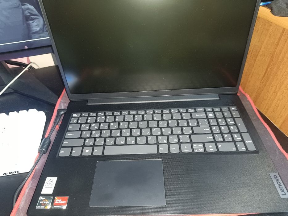 Продам ноутбук Lenovo