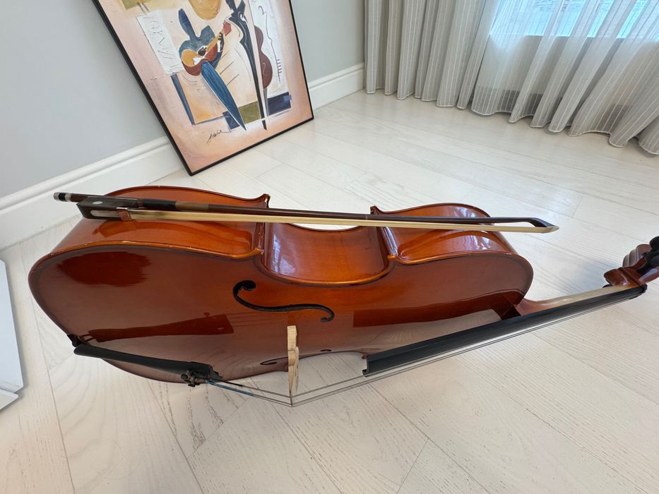 Продавам виолончело 2/4