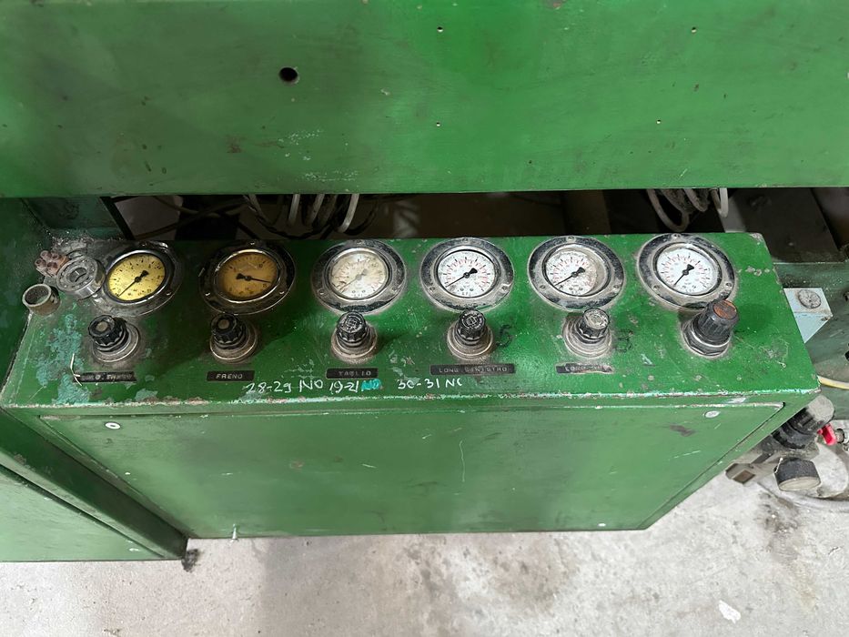 Автомат за конфекция на пликове с тристранен шев със серво мотор