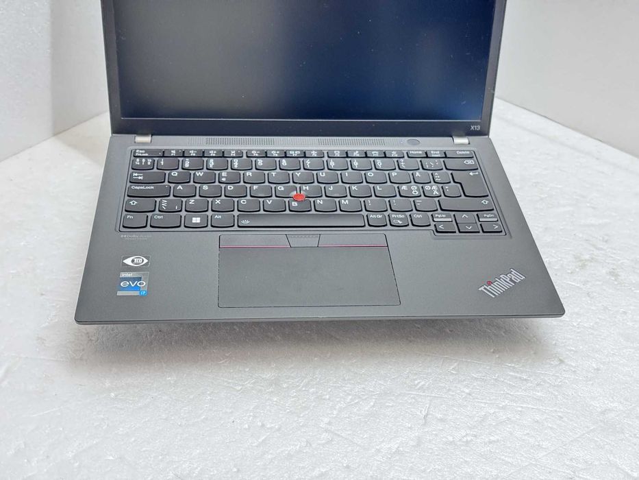 Реновиран лаптоп Lenovo ThinkPad X13 G3 13" IPS 1920x1200 FHD+ webcam i7-1260P 16GB DDR5 510GB M.2 Nvme/ клас А/ 12м гаранция