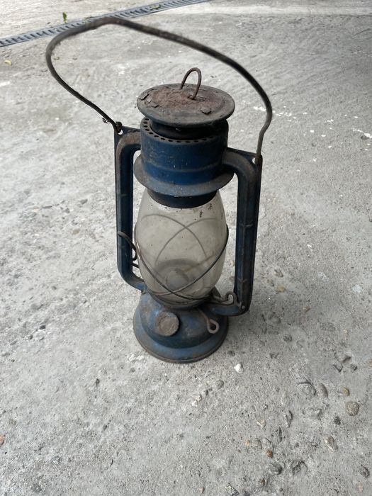 lampa pe petrol intacta