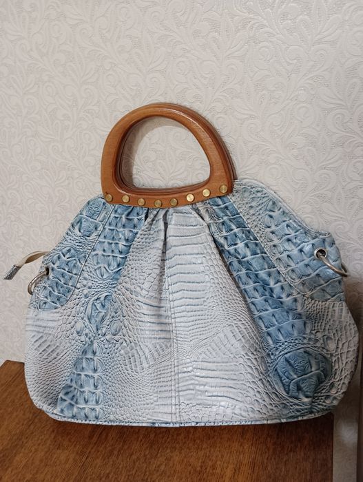 Продам женскую сумку