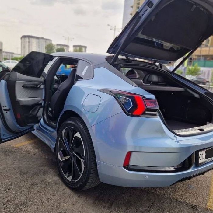 Zeekr 001 2022 — 2