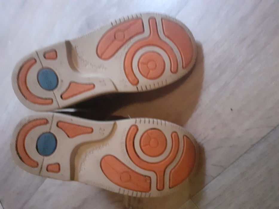 Продам ортопедические ботинки