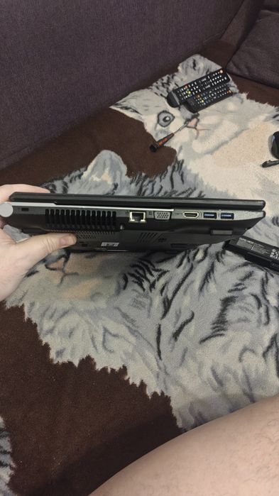 Laptop Acer v3-731