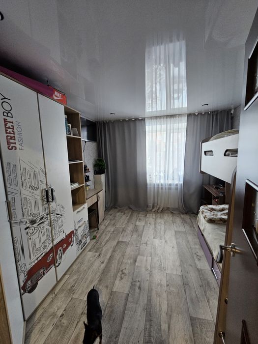 Продам квартиру на 4 районе