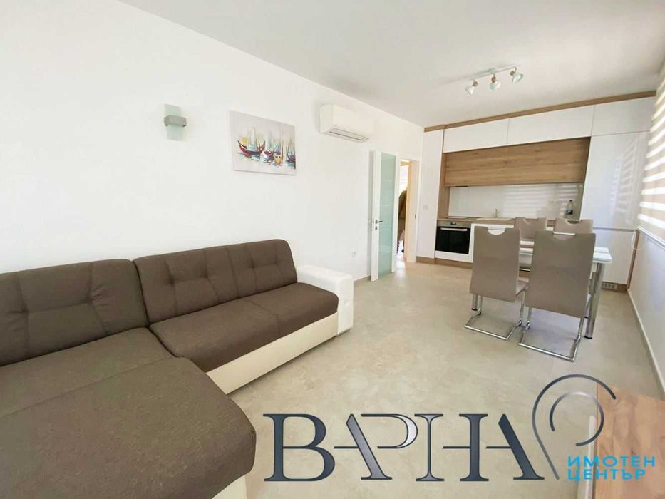 Дава се под наем Двустаен апартамент в к.к. Св.Св. Константин и Елена - 70 кв.м за 498.27 € - Снимка #2