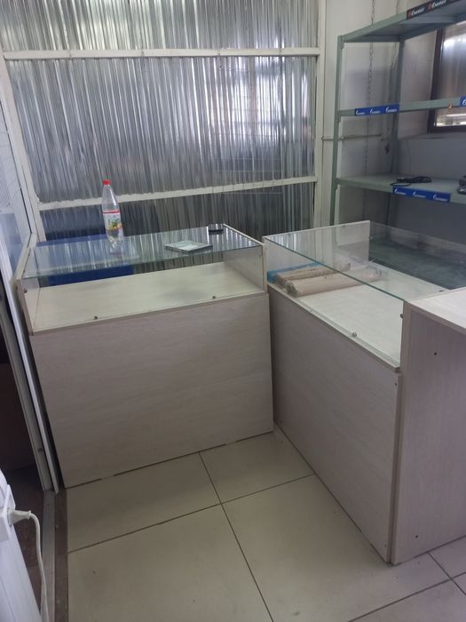 Продам стеллаж столы