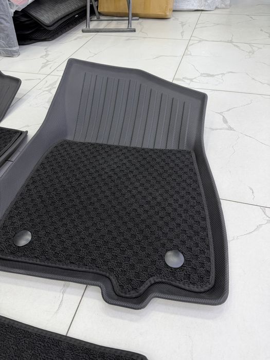 Dongfeng 008 Restailing TPE polik