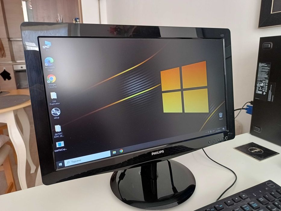 Монитор PHILIPS 196V