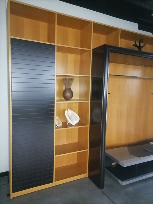 Маса и гардероби