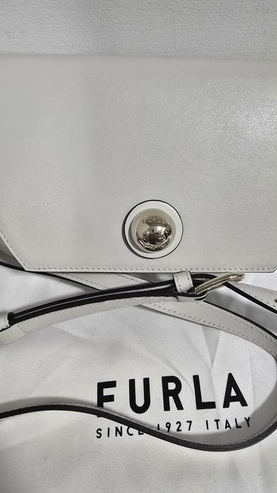 Furla чанта нова