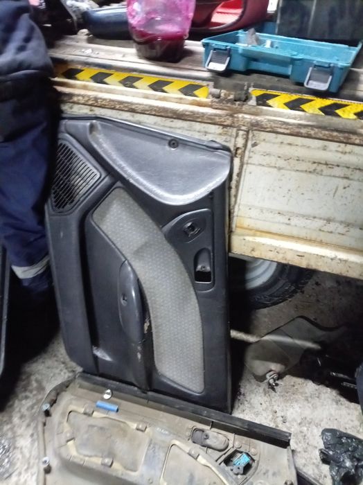 Субару легаси 95 года