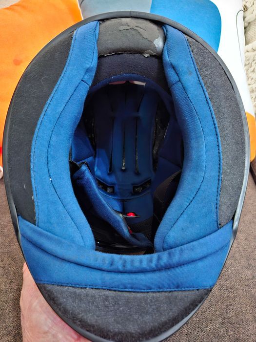 Мото екипировка - каска за части,ръкавици ,протектори