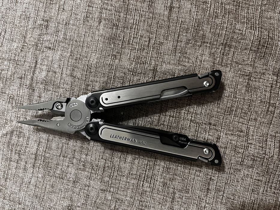 Продам мультитул Leatherman ARC новый срочно