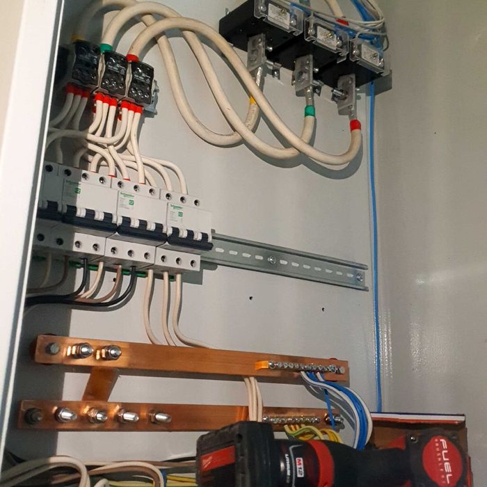 Электрик Сборка электрощитов