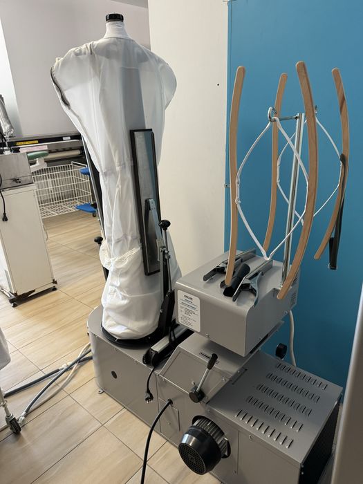 Nou! Manechin uscat, finisat camasi, geci, paltoane, etc