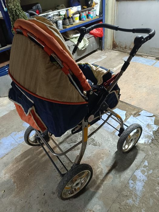 Детская коляска (металлическая)